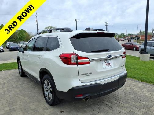 Crystal White Pearl 2022 Subaru Ascent Premium 8-Passenger