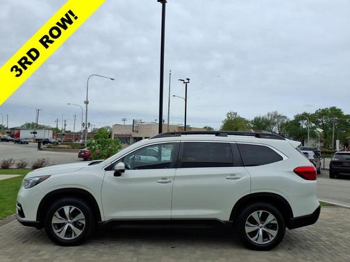 Crystal White Pearl 2022 Subaru Ascent Premium 8-Passenger