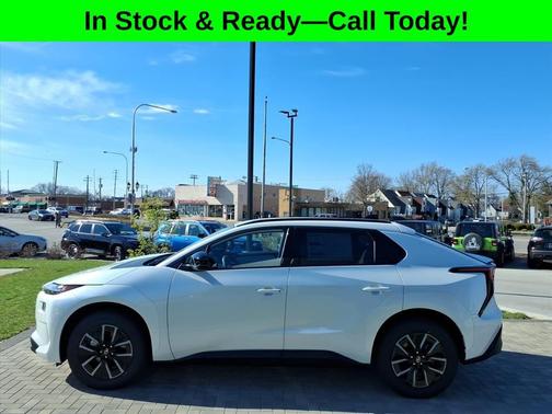 Cosmic White Pearl 2026 Subaru Solterra Premium