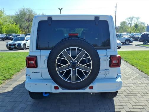 Bright White Clearcoat 2024 Jeep Wrangler 4xe High Altitude