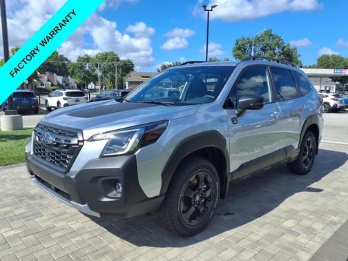 Ice Silver Metallic 2025 Subaru Forester Wilderness