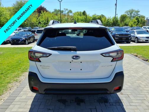 Crystal White Pearl 2025 Subaru Outback Premium