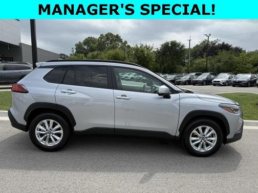 2024 Toyota Corolla Cross LE