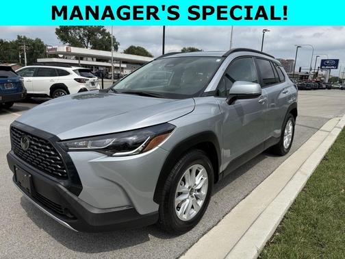 2024 Toyota Corolla Cross LE