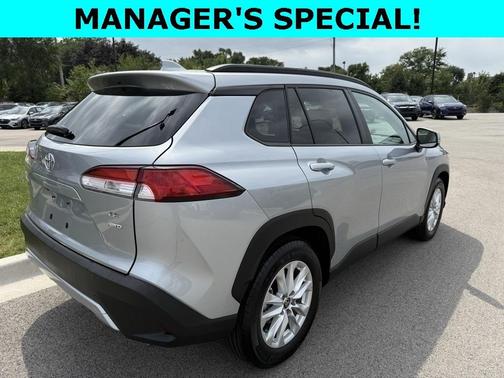 2024 Toyota Corolla Cross LE