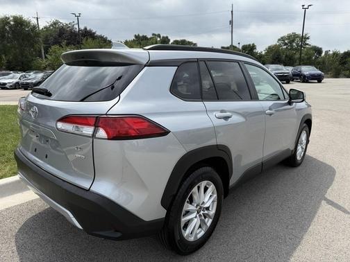 2024 Toyota Corolla Cross LE