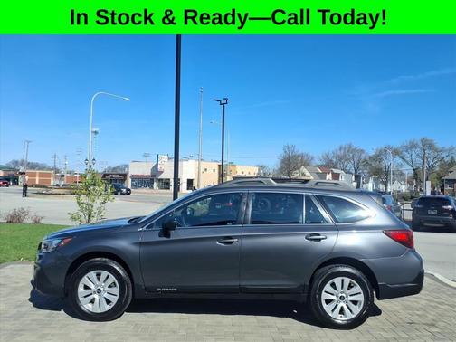 Magnetite Gray Metallic 2018 Subaru Outback 2.5i