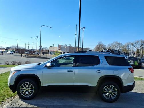Quicksilver Metallic 2019 GMC Acadia SLE-2