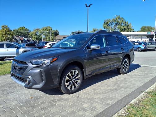 2025 Subaru Outback Touring XT