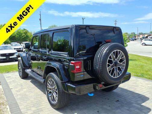 Black Clearcoat 2023 Jeep Wrangler 4xe Sahara High Altitude