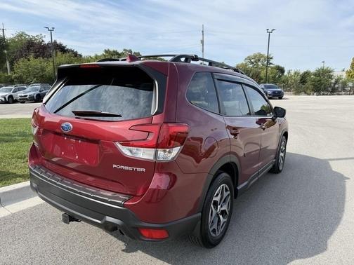 2023 Subaru Forester Premium
