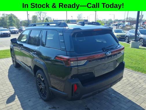 Crystal Black Silica 2026 Subaru Outback Limited XT