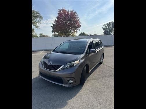 2012 Toyota Sienna SE