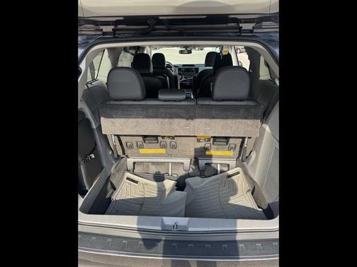 2012 Toyota Sienna SE