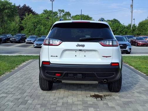 2022 Jeep Cherokee Trailhawk