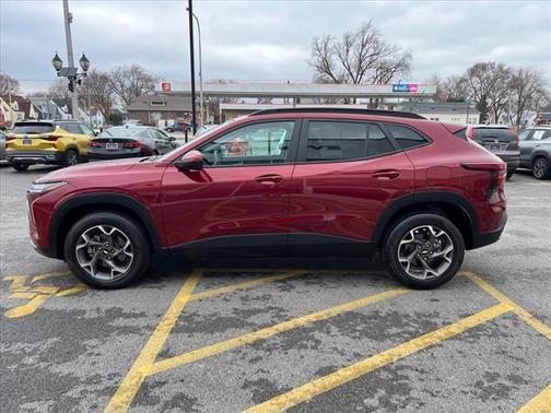 2024 Chevrolet Trax LT