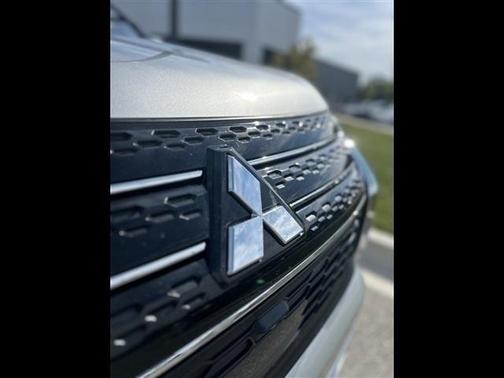 2024 Mitsubishi Outlander SE 2.5 2WD