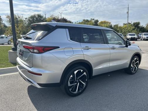 2024 Mitsubishi Outlander SE 2.5 2WD