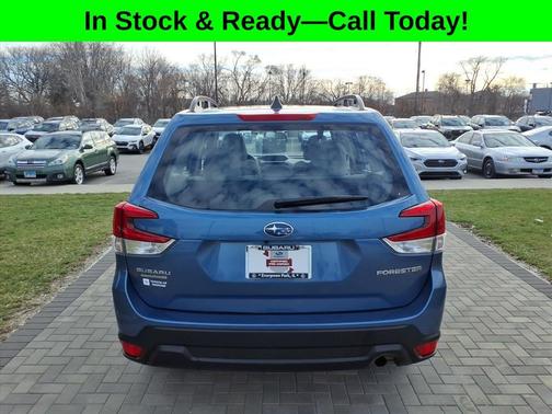 Horizon Blue Pearl 2024 Subaru Forester Base