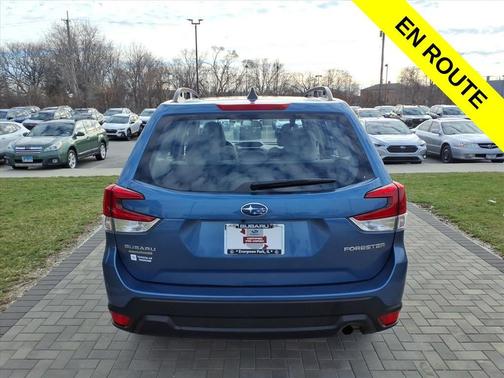 Horizon Blue Pearl 2024 Subaru Forester Base