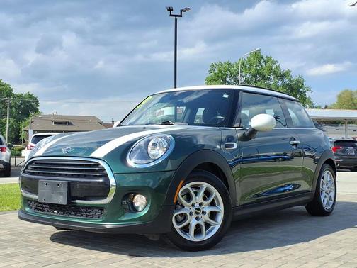 British Racing Green Metallic 2019 MINI Hardtop Cooper