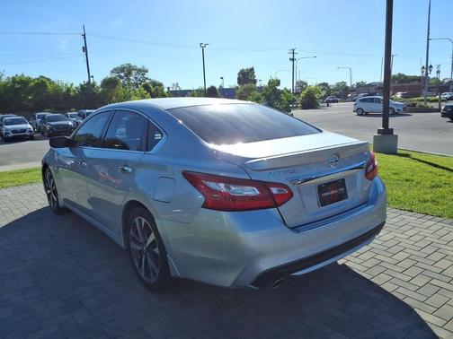 Brilliant Silver 2016 Nissan Altima 2.5 SR