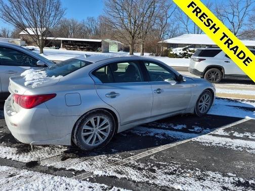 2015 INFINITI Q50 Premium