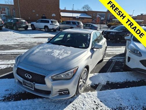 2015 INFINITI Q50 Premium