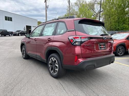2025 Subaru Forester Base