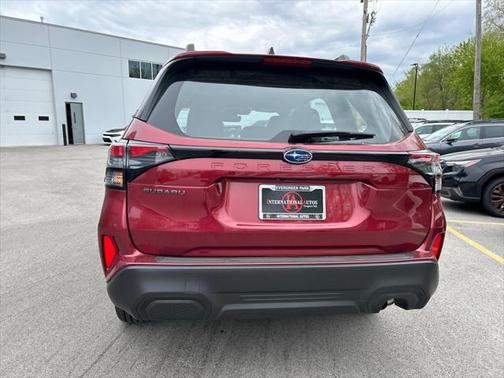 2025 Subaru Forester Base