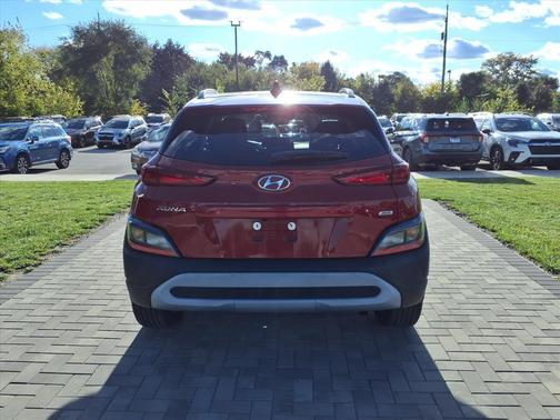 2022 Hyundai KONA SEL