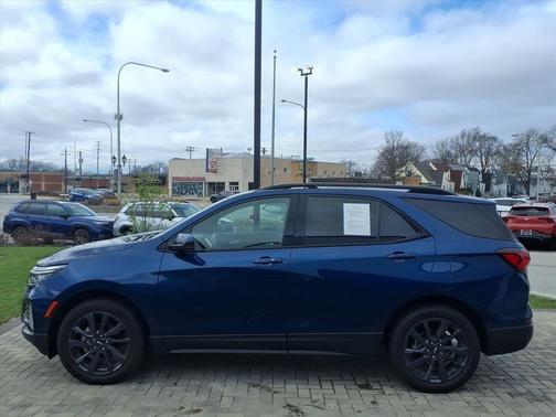 Blue Glow Metallic 2022 Chevrolet Equinox AWD RS