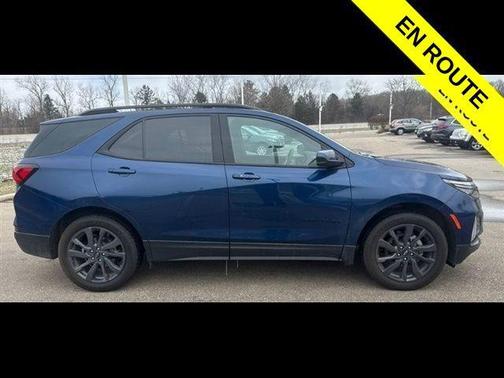 Blue Glow Metallic 2022 Chevrolet Equinox AWD RS