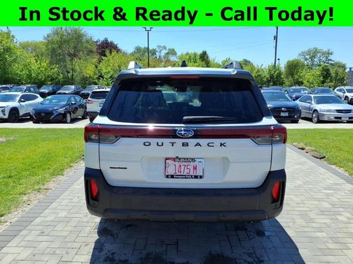 Crystal White Pearl 2026 Subaru Outback Touring XT