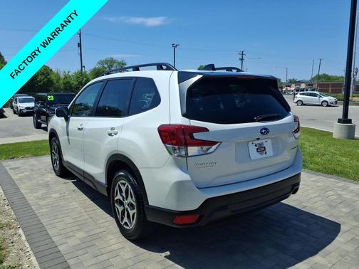 Crystal White Pearl 2024 Subaru Forester Premium