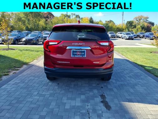 2024 GMC Terrain SLE