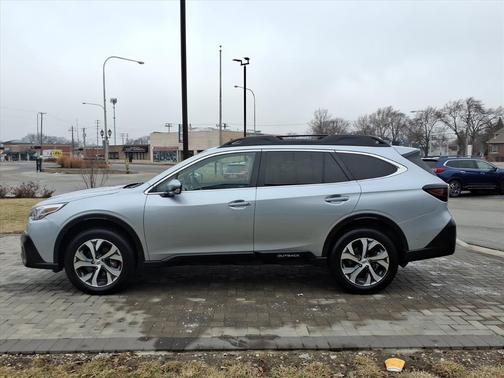 2022 Subaru Outback Limited XT