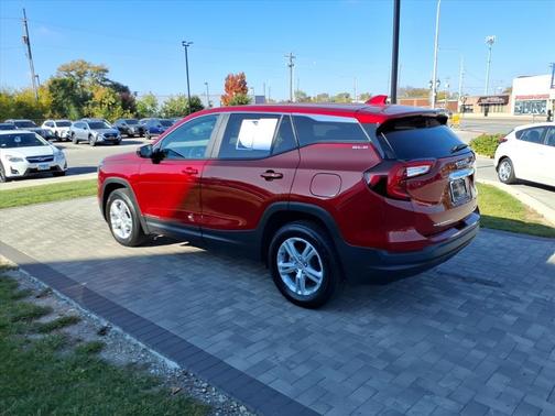 2024 GMC Terrain SLE