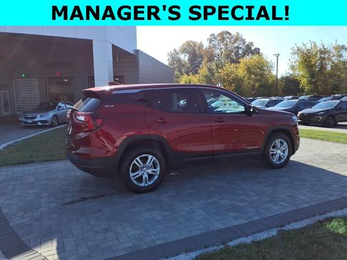 2024 GMC Terrain SLE