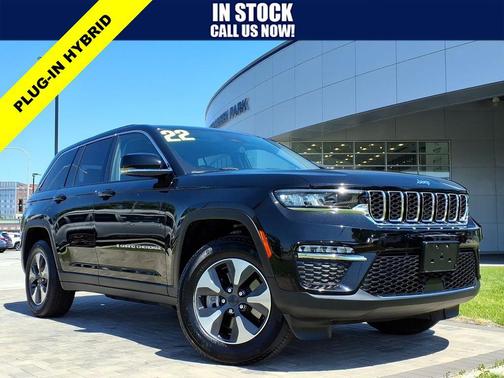 Diamond Black Crystal Pearlcoat 2022 Jeep Grand Cherokee 4xe Base