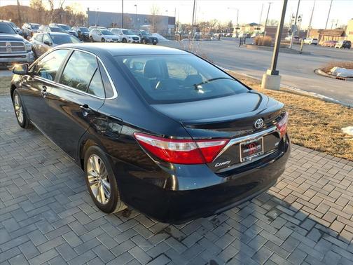2016 Toyota Camry SE