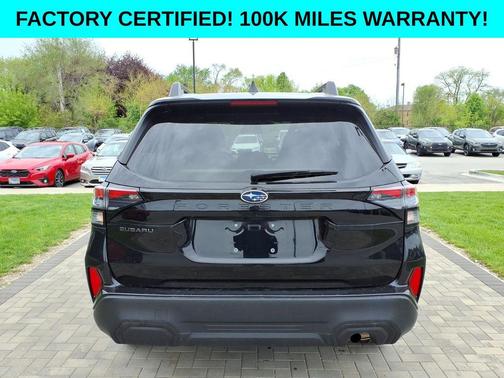 Crystal Black Silica 2025 Subaru Forester Premium