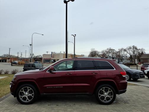 2018 Jeep Grand Cherokee Sterling Edition