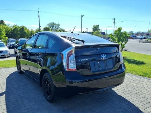 Black 2013 Toyota Prius Two