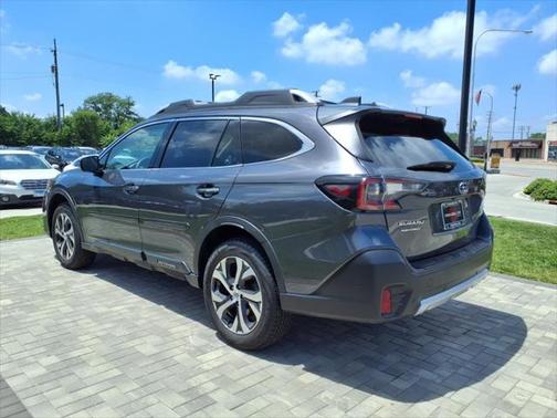 2022 Subaru Outback Touring XT