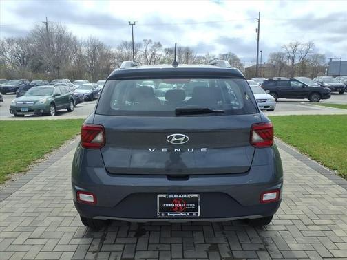 Ecotronic Gray 2025 Hyundai VENUE SEL