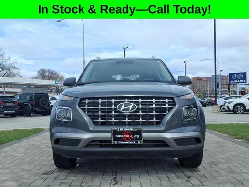 Ecotronic Gray 2025 Hyundai VENUE SEL