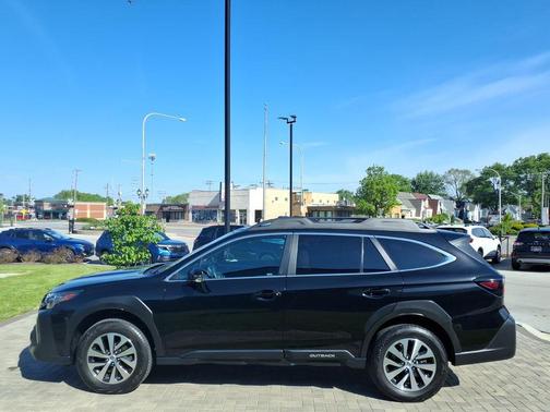 Crystal Black Silica 2024 Subaru Outback Premium