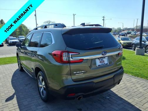 Autumn Green Metallic 2023 Subaru Ascent Premium 8-Passenger