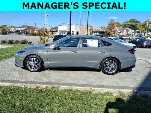 2023 Hyundai SONATA SEL